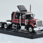 Peterbilt 359 Sort Rød IXO 1:43 - image 3 of 4
