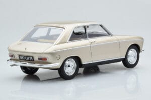 Peugeot 204 Coupe Beige Otto 1:18 OT1024 Resin — billede 2 af 6