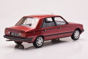 Peugeot 305 GTX Rød Plaisir Otto 1:18 OT1032 Resin — billede 2 af 6