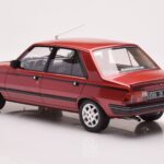 Peugeot 305 GTX Rød Plaisir Otto 1:18 - image 5 of 6