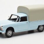 Peugeot 404 Pickup Bache Pastelblå Otto 1:18