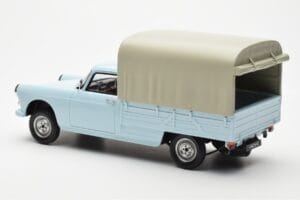 Peugeot 404 Pickup Bache Pastelblå Otto 1:18 OT1036 Resin — billede 5 af 6