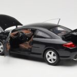 Peugeot 407 Coupé Sort Norev 1:18 - image 5 of 8
