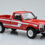 Peugeot 504 Dangel Pickup Rød Otto 1:18 - image 4 of 6
