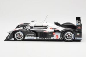 Peugeot 908 HDI FAP LMP1 #9 F. Montagny / R. Zonta / N. Kilen 3rd Place 24 Hours of Le Mans 2008 Minichamps 1:18 150081209 Me — billede 3 af 6