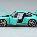 Porsche 911 964 RUF SCR Pearl Mint Grøn Almost Real 1:18 - image 4 of 10