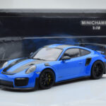 Porsche 911 GT2 RS 991.2 Weissach Package Blå Sorte Magnesiumfælge Minichamps 1:18 - image 6 of 6