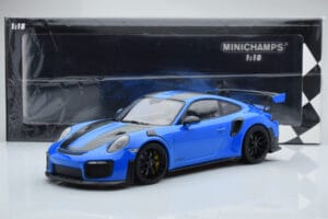 Porsche 911 GT2 RS 991.2 Weissach Package Blå Sorte Magnesiumfælge Minichamps 1:18 153068316 Metal — billede 6 af 6
