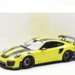 Porsche 911 991.2 GT2 RS Lysegrøn Med Sorte Magnesiumfælge Minichamps 1:18 - image 6 of 6