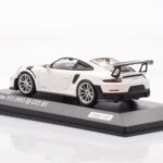 Porsche 911 991.2 GT2 RS Hvid Minichamps 1:43 - image 3 of 4