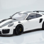 Porsche 911 GT2 RS 991.2 Weissach Package Hvid Sorte Magnesiumfælge Minichamps 1:18