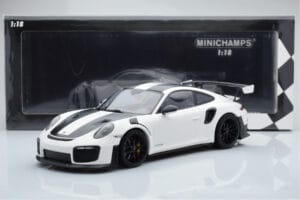 Porsche 911 GT2 RS 991.2 Weissach Package Hvid Sorte Magnesiumfælge Minichamps 1:18 153068309 Metal — billede 6 af 6