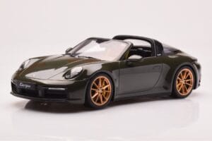 Porsche 911 992 Targa 4S Olivengrøn GT Spirit 1:18 GT438