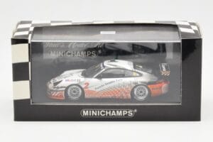 Porsche 911 996 GT3 Cup Mobil 1 #2 V. Ickx Carrera Cup 2004 Minichamps 1:43 403046282 Metal — billede 4 af 4