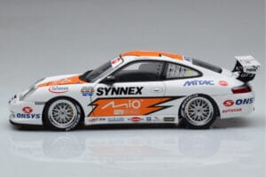 Porsche 911 996 GT3 R #1 C. Kwan Carrera Cup Asia 2004 AUTOart 1:18 80487 Metal — billede 4 af 7