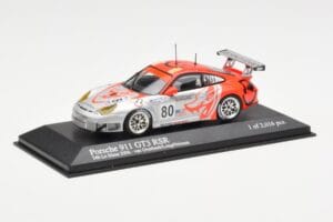 Porsche 911 997 GT3 RSR Flying Lizard #80 S. Neiman / P. Long / J. Van Overbeek 24 Hours of Le Mans 2006 Minichamps 1:43 4000 — billede 2 af 4