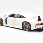Porsche 911 GT1 Hvid UT Models 1:18 - image 5 of 6