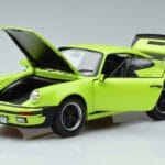 Porsche 911 930 Turbo 3.0 Lysegrøn Norev 1:18 187666 Metal - image 2 of 7