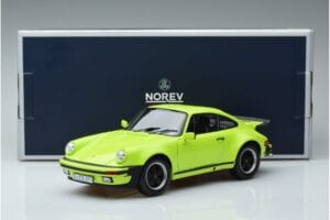 Porsche 911 930 Turbo 3.0 Lysegrøn Norev 1:18 187666 Metal — billede 7 af 7