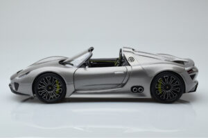 Porsche 918 Spyder Prototype Grå Metallic Minichamps 1:18 110060030 Metal — billede 4 af 7