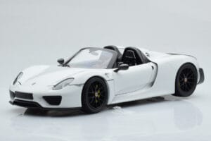 Porsche 918 Spyder Weissach Package Hvid Med Sorte Fælge Minichamps 1:18 113062443