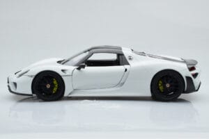 Porsche 918 Spyder Weissach Package Hvid Med Sorte Fælge Minichamps 1:18 113062443 Metal — billede 5 af 9