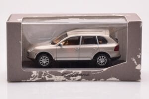 Porsche Cayenne 9PA Beige Minichamps 1:43 WAPC2000513 Metal — billede 4 af 4