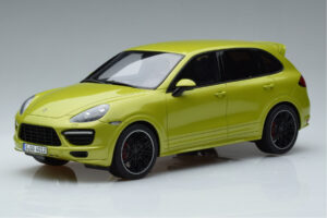 Porsche Cayenne GTS 92A Peridot Grøn GT Spirit 1:18