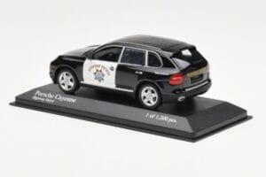 Porsche Cayenne 9PA Highway Patrol Minichamps 1:43 400066291 Metal — billede 3 af 4