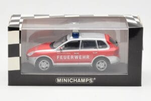 Porsche Cayenne S Feuerwehr Minichamps 1:43 WAPC02060116 Metal — billede 4 af 4