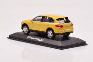 Porsche Cayenne 92A Sandgul Minichamps 1:43 WAP0200060B Metal — billede 3 af 4