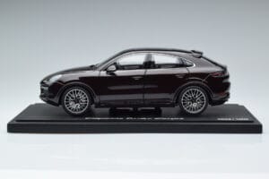Porsche Cayenne Turbo Coupe Mahogni Norev 1:18 WAP0213190K Metal — billede 4 af 8