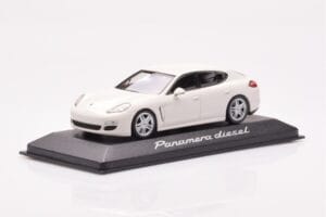 Porsche Panamera 970 Diesel Carrara Hvid Minichamps 1:43 WAP0200090C Metal — billede 2 af 4