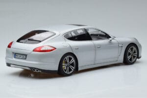 Porsche Panamera 970 Turbo Sølv Norev 1:18 187609 Metal — billede 3 af 7