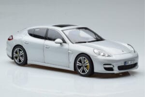 Porsche Panamera 970 Turbo Sølv Norev 1:18 187609 Metal — billede 5 af 7