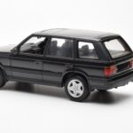 Range Rover P38 4.6 HSE Sort Metallic AUTOart 1:18 - image 5 of 9