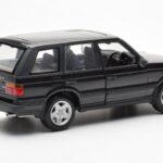 Range Rover P38 4.6 HSE Sort Metallic AUTOart 1:18 - image 6 of 9