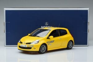 Renault Clio RS Mk3 F1 Team Norev 1:18 185236 Metal — billede 7 af 7