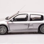 Renault Clio V6 Phase 1 Sølv Otto 1:18 - image 3 of 6