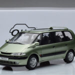 Renault Espace 3 Grøn Otto 1:18 - image 6 of 6