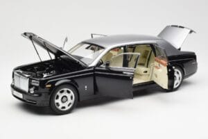 Rolls-Royce Phantom VII EWB Sort og Sølv Kyosho 1:18 08841BKS Metal — billede 2 af 8