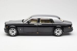 Rolls-Royce Phantom VII EWB Sort og Sølv Kyosho 1:18 08841BKS Metal — billede 4 af 8