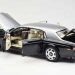 Rolls-Royce Phantom VII EWB Sort og Sølv Kyosho 1:18 08841BKS - image 5 of 8