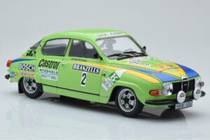 Saab 96 V4 #2 S. Blomqvist / H. Sylvan Rally Sweden 1976 IXO 1:18 18RMC085B Metal — billede 4 af 6