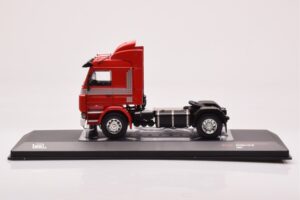 Scania 142 M Rød IXO 1:43