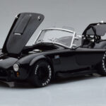Shelby Cobra 427 S/C Sort Kyosho 1:18 - image 2 of 9
