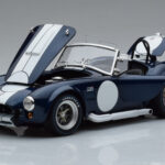 Shelby Cobra 427 S/C Mørkeblå Kyosho 1:18 - image 2 of 9