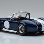 Shelby Cobra 427 S/C Mørkeblå Kyosho 1:18 - image 6 of 9