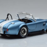Shelby Cobra 427 S/C Lyseblå Kyosho 1:18 - image 3 of 9