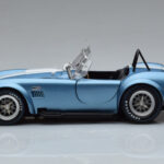 Shelby Cobra 427 S/C Lyseblå Kyosho 1:18 - image 4 of 9